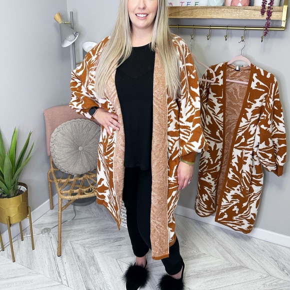 Cardigan - Picture 5 of 7